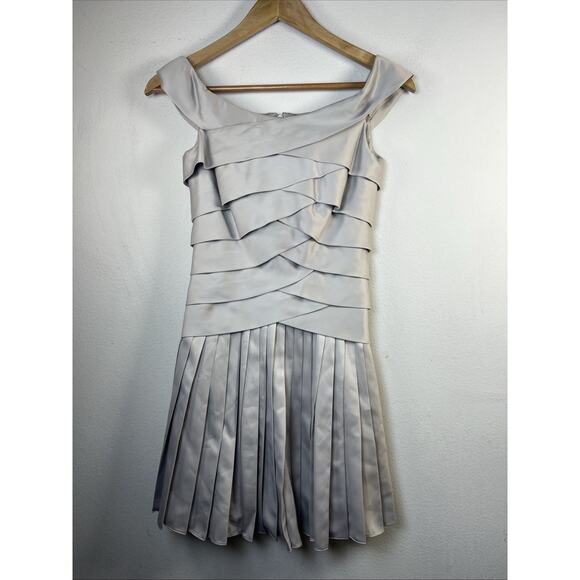 Ted Baker womens size 0 mini formal semi party pleated layers XS silver gray - Picture 2 of 10